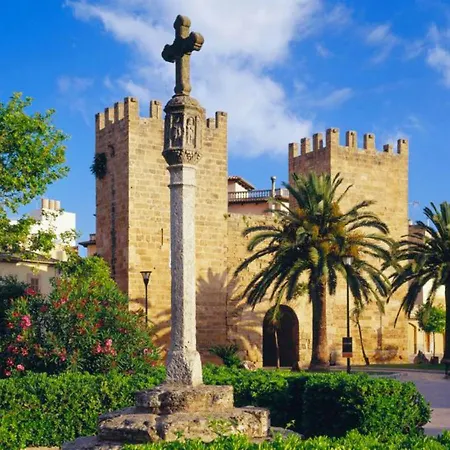 Moremar, House With Amazing Sea Views In Alcudia (Mallorca)